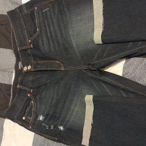 Woman's crop jeans